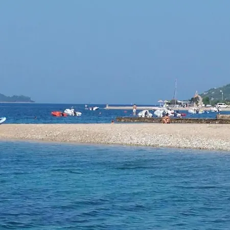 Prázdninový dům Adriatic Balota With Shared Pool- With Terrace 2 *